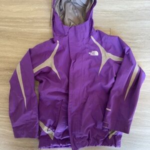 The North Face Purple Raincoat with Hood and Water-Resistant Small Size 7/8